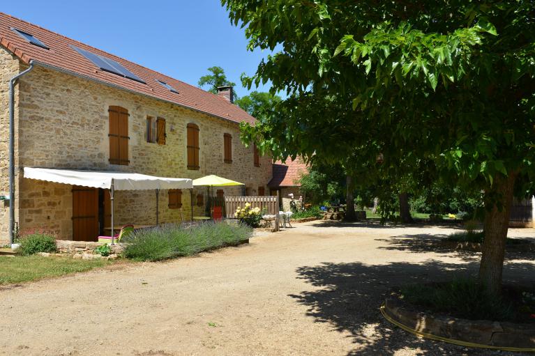 Le gîte du Soulié dans la nature du Rouergue
